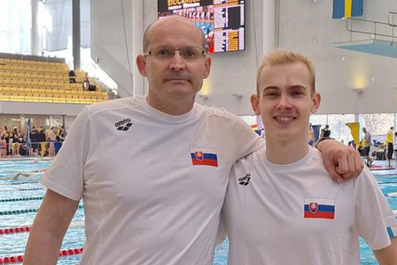 MTF študent Jablčník tretí na mítingu Swim open 2025 v Štokholme