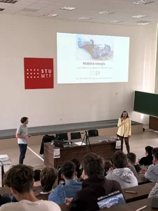 Prednáška o mobilnej energii v rámci maturitného týždňa na mtf stu - 01a