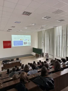 Prednáška o mobilnej energii v rámci maturitného týždňa na mtf stu - 03a