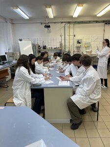 Uibe privítalo španielskych stredoškolákov - UIBE26-05