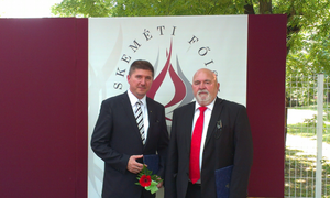 Zľava: Prof. dr. sc. Dražan Kozak, Dr. h. c. prof. dr. Ing. Oliver Moravčík